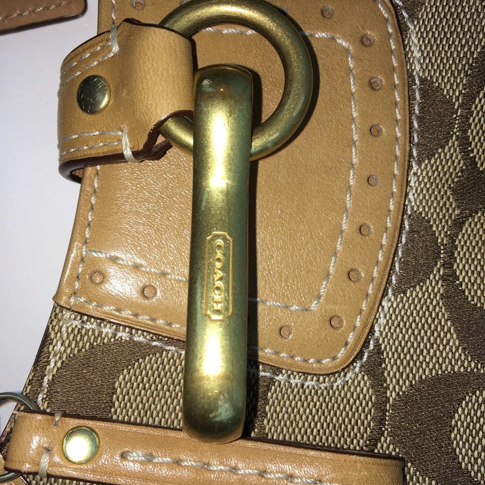 Coach Small Jacquard Signature Bag W/Gold Hardware - Picture 4 of 8